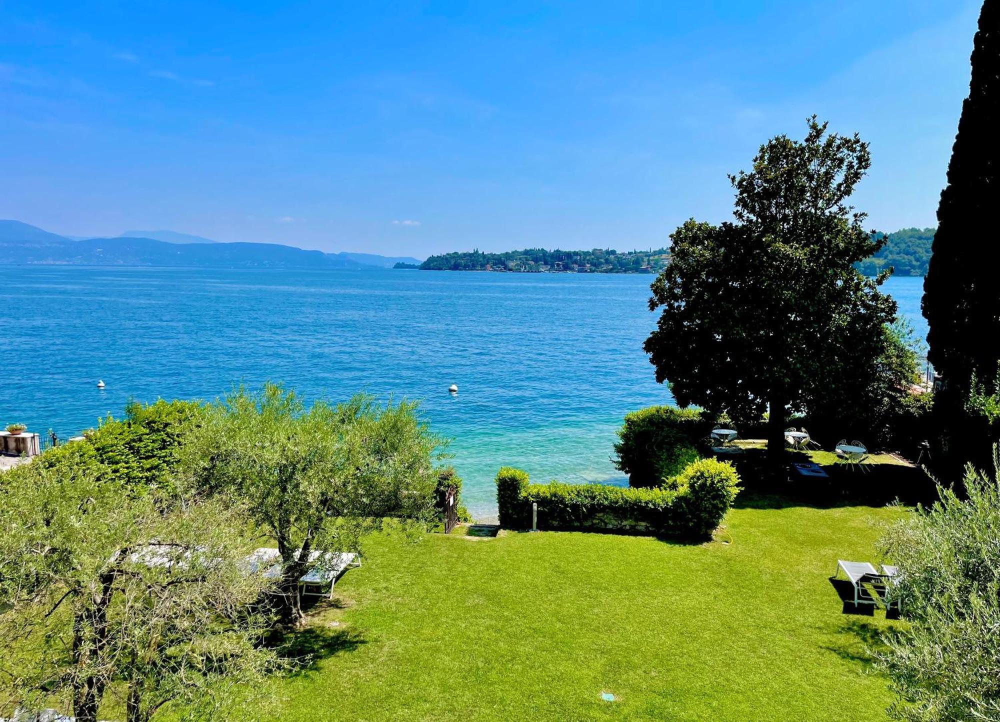Luxury Lakeside Apartment Right On The Water サロ エクステリア 写真