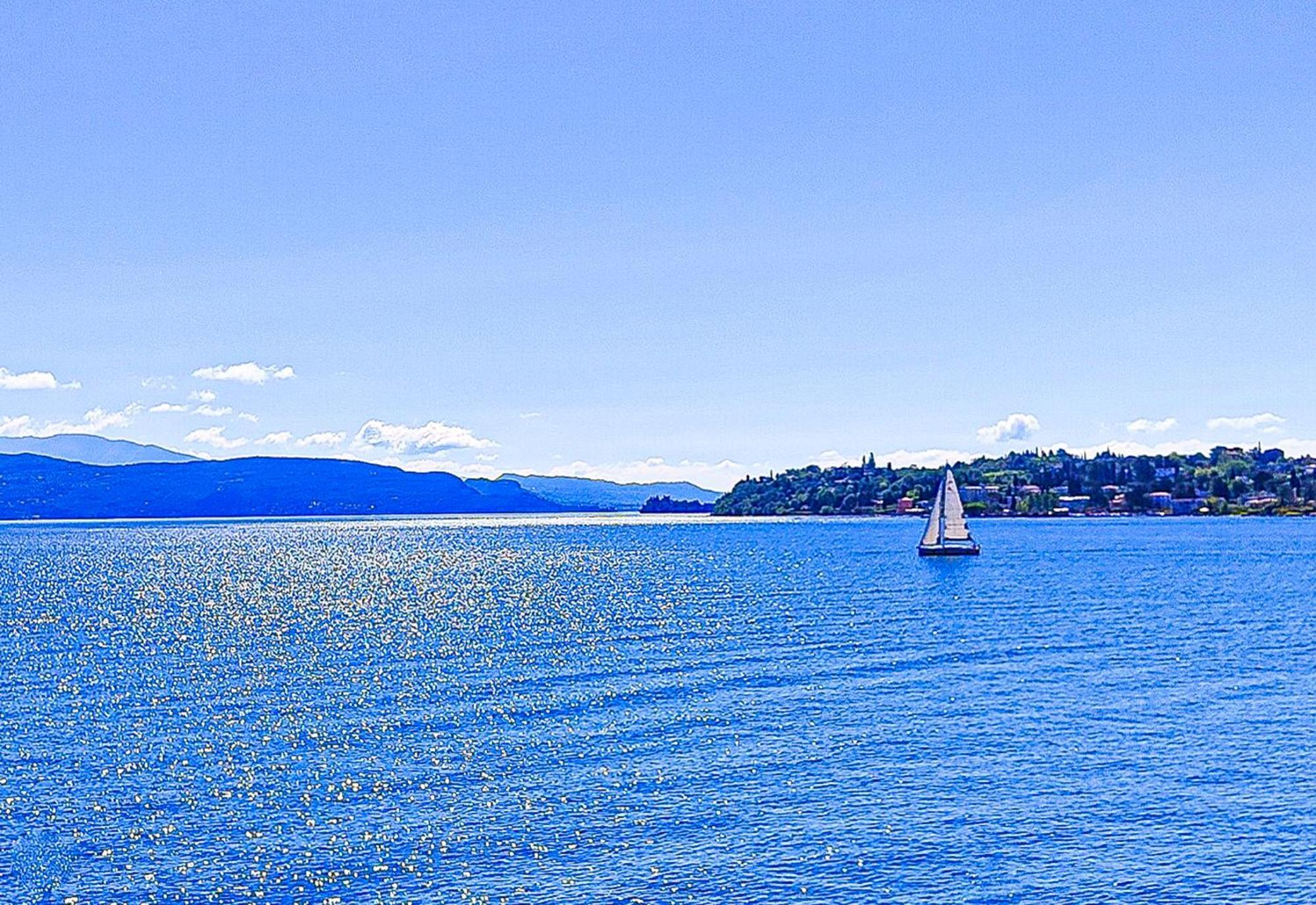 Luxury Lakeside Apartment Right On The Water サロ エクステリア 写真