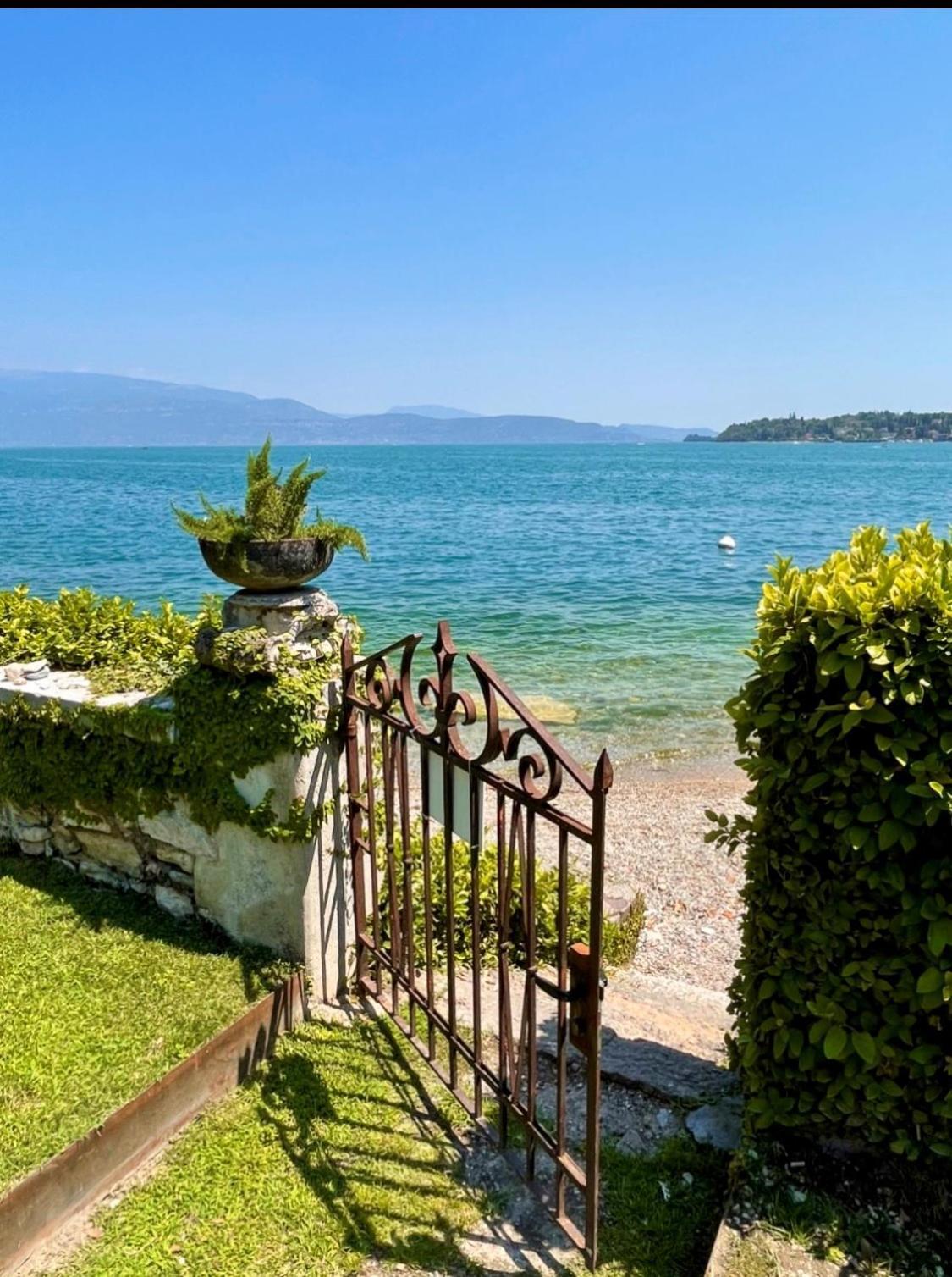 Luxury Lakeside Apartment Right On The Water サロ エクステリア 写真