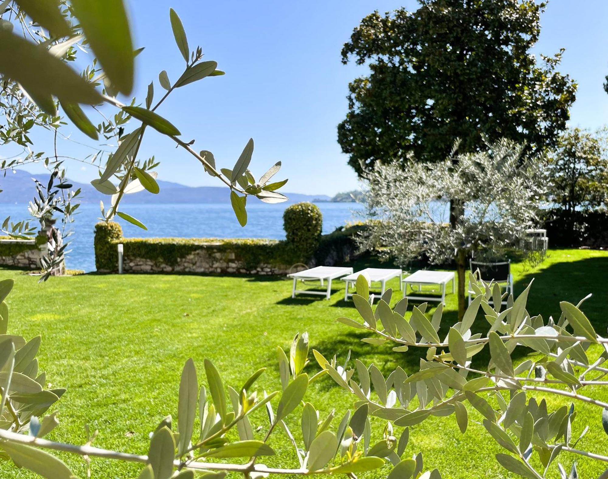 Luxury Lakeside Apartment Right On The Water サロ エクステリア 写真